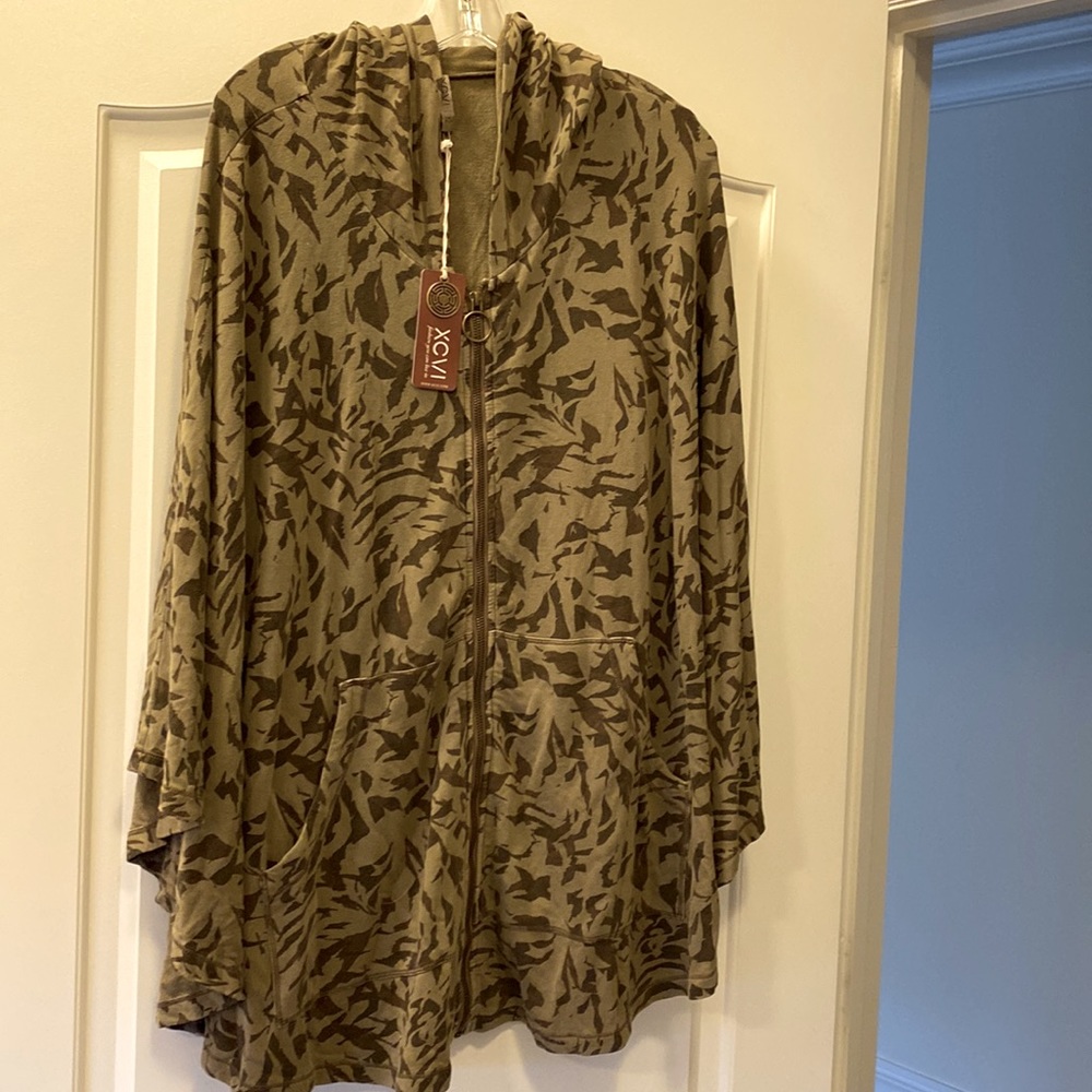 XCVI Tris Cape size 2